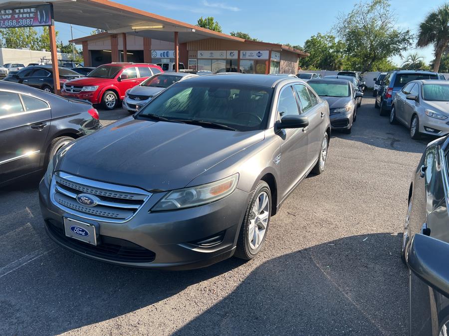 2011 Ford Taurus 4dr Sdn SEL FWD, available for sale in Kissimmee, Florida | Central florida Auto Trader. Kissimmee, Florida