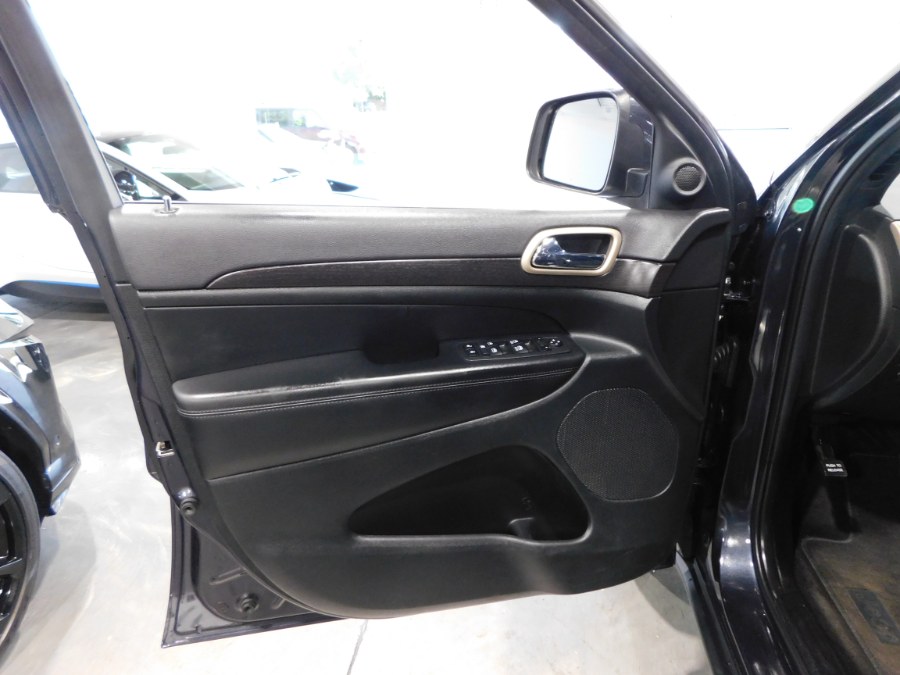 Used Jeep Grand Cherokee 4WD 4dr Altitude 2015 | Auto Gallery. Lodi, New Jersey Used Jeep Grand Cherokee 4WD 4dr Altitude 2015 | Auto Gallery. Lodi, New Jersey