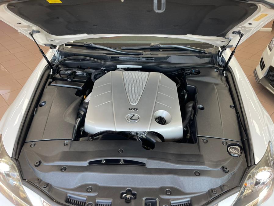 Used Lexus IS 350C 2dr Conv 2011 | Power Motors East. Massapequa Park, New York Used Lexus IS 350C 2dr Conv 2011 | Power Motors East. Massapequa Park, New York