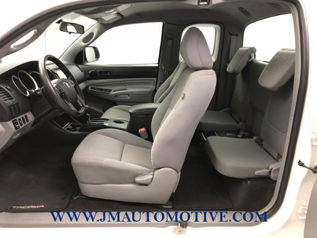 2015 Toyota Tacoma 4WD Access Cab I4 AT, available for sale in Naugatuck, Connecticut | J&M Automotive Sls&Svc LLC. Naugatuck, Connecticut 2015 Toyota Tacoma 4WD Access Cab I4 AT, available for sale in Naugatuck, Connecticut | J&M Automotive Sls&Svc LLC. Naugatuck, Connecticut