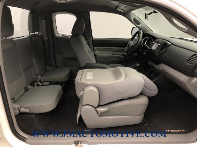 2015 Toyota Tacoma 4WD Access Cab I4 AT, available for sale in Naugatuck, Connecticut | J&M Automotive Sls&Svc LLC. Naugatuck, Connecticut 2015 Toyota Tacoma 4WD Access Cab I4 AT, available for sale in Naugatuck, Connecticut | J&M Automotive Sls&Svc LLC. Naugatuck, Connecticut