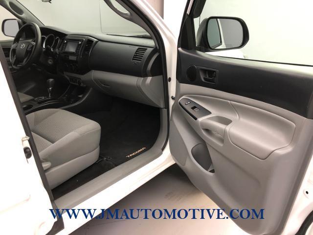 2015 Toyota Tacoma 4WD Access Cab I4 AT, available for sale in Naugatuck, Connecticut | J&M Automotive Sls&Svc LLC. Naugatuck, Connecticut 2015 Toyota Tacoma 4WD Access Cab I4 AT, available for sale in Naugatuck, Connecticut | J&M Automotive Sls&Svc LLC. Naugatuck, Connecticut
