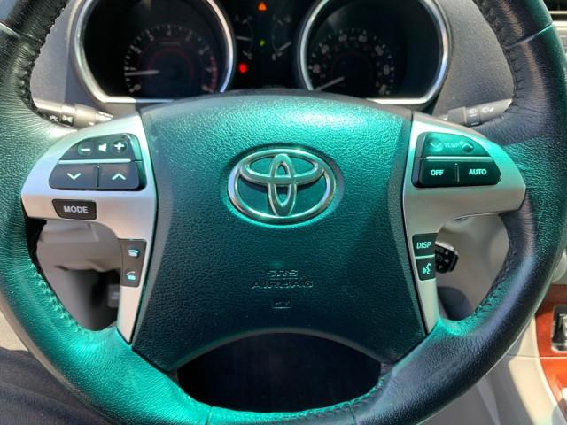 Used Toyota Highlander Limited 2011 | Valentine Motor Company. Forestville, Maryland Used Toyota Highlander Limited 2011 | Valentine Motor Company. Forestville, Maryland