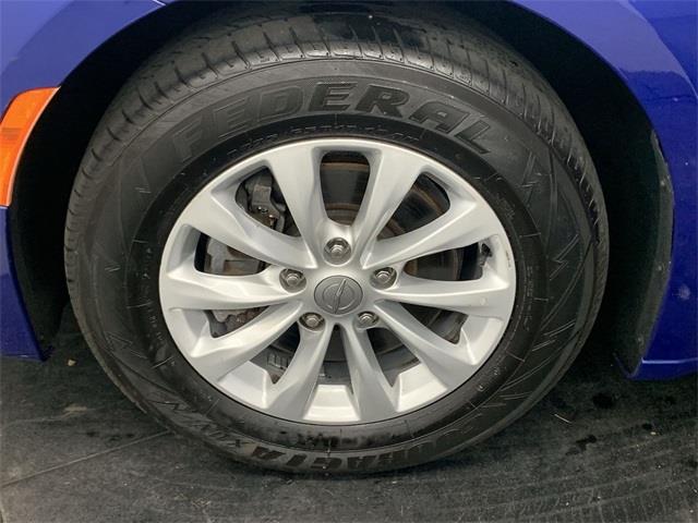 Used Chrysler Pacifica Touring L 2019 | Eastchester Motor Cars. Bronx, New York Used Chrysler Pacifica Touring L 2019 | Eastchester Motor Cars. Bronx, New York