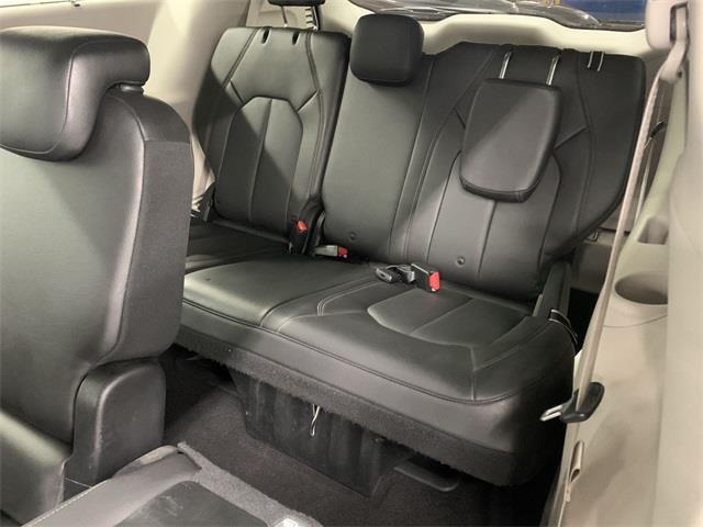 Used Chrysler Pacifica Touring L 2019 | Eastchester Motor Cars. Bronx, New York Used Chrysler Pacifica Touring L 2019 | Eastchester Motor Cars. Bronx, New York
