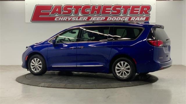 Used Chrysler Pacifica Touring L 2019 | Eastchester Motor Cars. Bronx, New York Used Chrysler Pacifica Touring L 2019 | Eastchester Motor Cars. Bronx, New York