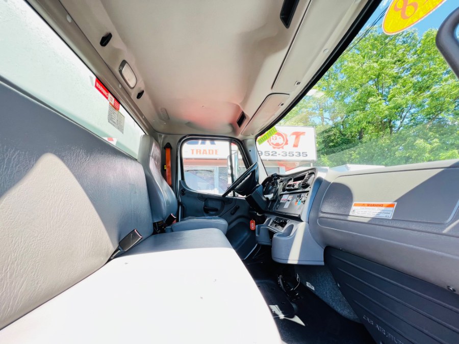 2018 FREIGHTLINER M2 26 FEET DRY BOX + LIFT GATE + NO CDL, available for sale in South Amboy, New Jersey | NJ Truck Spot. South Amboy, New Jersey 2018 FREIGHTLINER M2 26 FEET DRY BOX + LIFT GATE + NO CDL, available for sale in South Amboy, New Jersey | NJ Truck Spot. South Amboy, New Jersey