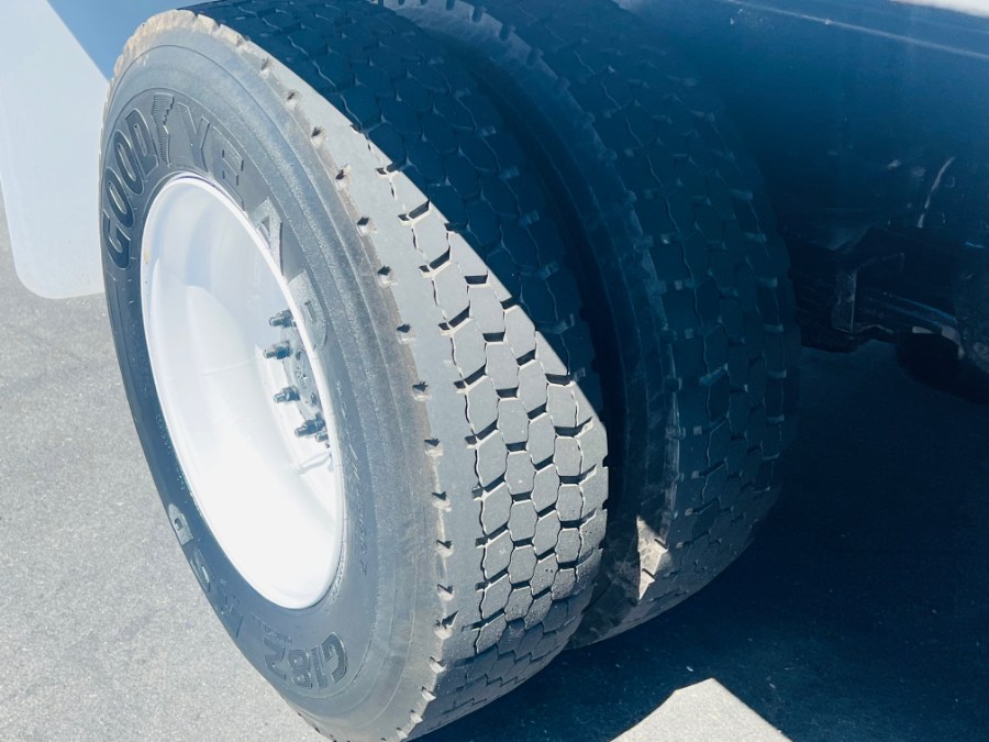 2018 FREIGHTLINER M2 26 FEET DRY BOX + LIFT GATE + NO CDL, available for sale in South Amboy, New Jersey | NJ Truck Spot. South Amboy, New Jersey 2018 FREIGHTLINER M2 26 FEET DRY BOX + LIFT GATE + NO CDL, available for sale in South Amboy, New Jersey | NJ Truck Spot. South Amboy, New Jersey