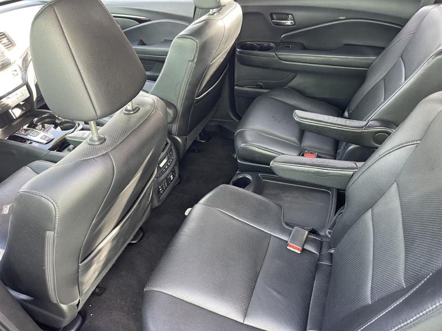 2016 Honda Pilot ELITE, available for sale in Lawrence, Massachusetts | Home Run Auto Sales Inc. Lawrence, Massachusetts 2016 Honda Pilot ELITE, available for sale in Lawrence, Massachusetts | Home Run Auto Sales Inc. Lawrence, Massachusetts