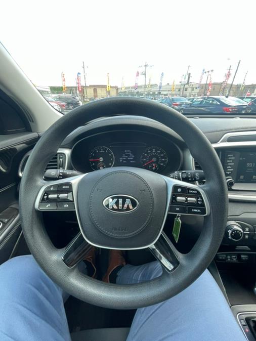 Used Kia Sorento LX V6 FWD 2020 | NJ Used Cars Center. Irvington, New Jersey Used Kia Sorento LX V6 FWD 2020 | NJ Used Cars Center. Irvington, New Jersey