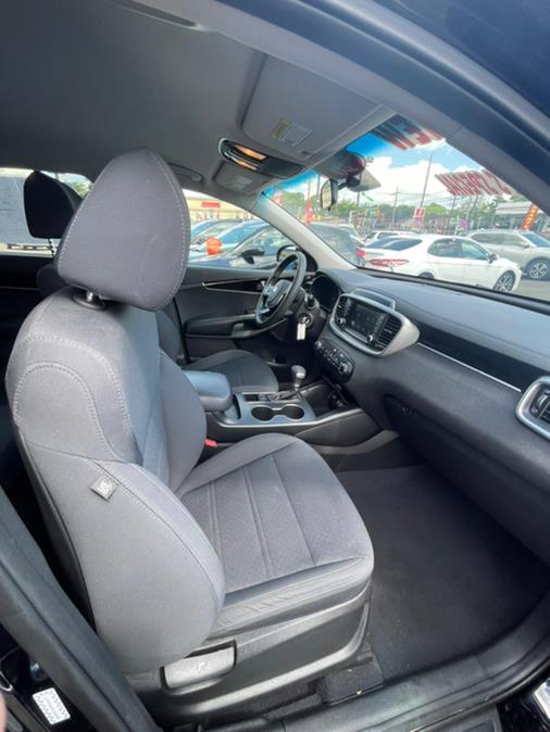 Used Kia Sorento LX V6 FWD 2020 | NJ Used Cars Center. Irvington, New Jersey Used Kia Sorento LX V6 FWD 2020 | NJ Used Cars Center. Irvington, New Jersey