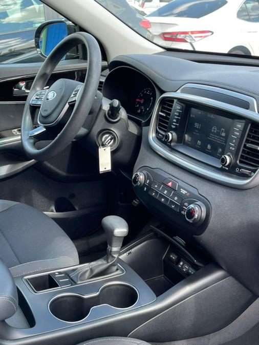 Used Kia Sorento LX V6 FWD 2020 | NJ Used Cars Center. Irvington, New Jersey Used Kia Sorento LX V6 FWD 2020 | NJ Used Cars Center. Irvington, New Jersey