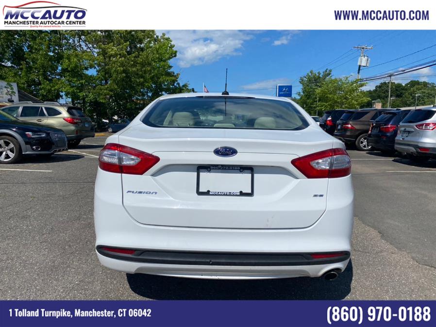 Used Ford Fusion 4dr Sdn SE FWD 2015 | Manchester Autocar Center. Manchester, Connecticut