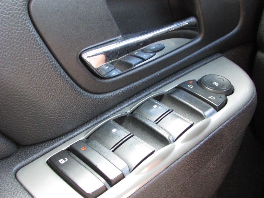 2011 Chevrolet Suburban 4WD 4dr 1500 LT, available for sale in East Windsor, Connecticut | United Auto Sales of E Windsor, Inc. East Windsor, Connecticut 2011 Chevrolet Suburban 4WD 4dr 1500 LT, available for sale in East Windsor, Connecticut | United Auto Sales of E Windsor, Inc. East Windsor, Connecticut