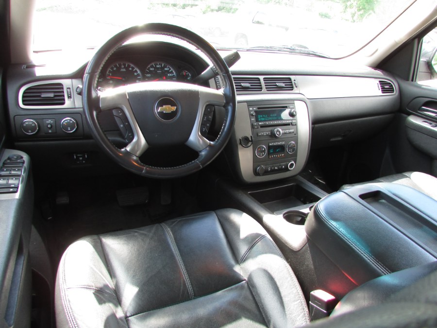 2011 Chevrolet Suburban 4WD 4dr 1500 LT, available for sale in East Windsor, Connecticut | United Auto Sales of E Windsor, Inc. East Windsor, Connecticut 2011 Chevrolet Suburban 4WD 4dr 1500 LT, available for sale in East Windsor, Connecticut | United Auto Sales of E Windsor, Inc. East Windsor, Connecticut