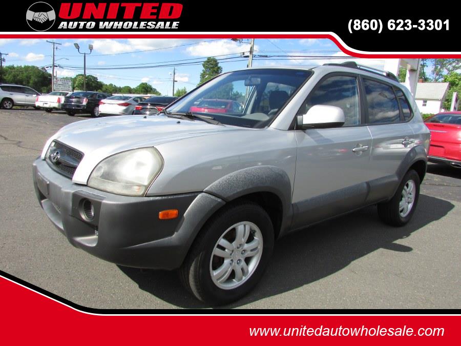 2008 Hyundai Tucson 4WD 4dr V6 Auto SE *Ltd Avail*, available for sale in East Windsor, Connecticut | United Auto Sales of E Windsor, Inc. East Windsor, Connecticut