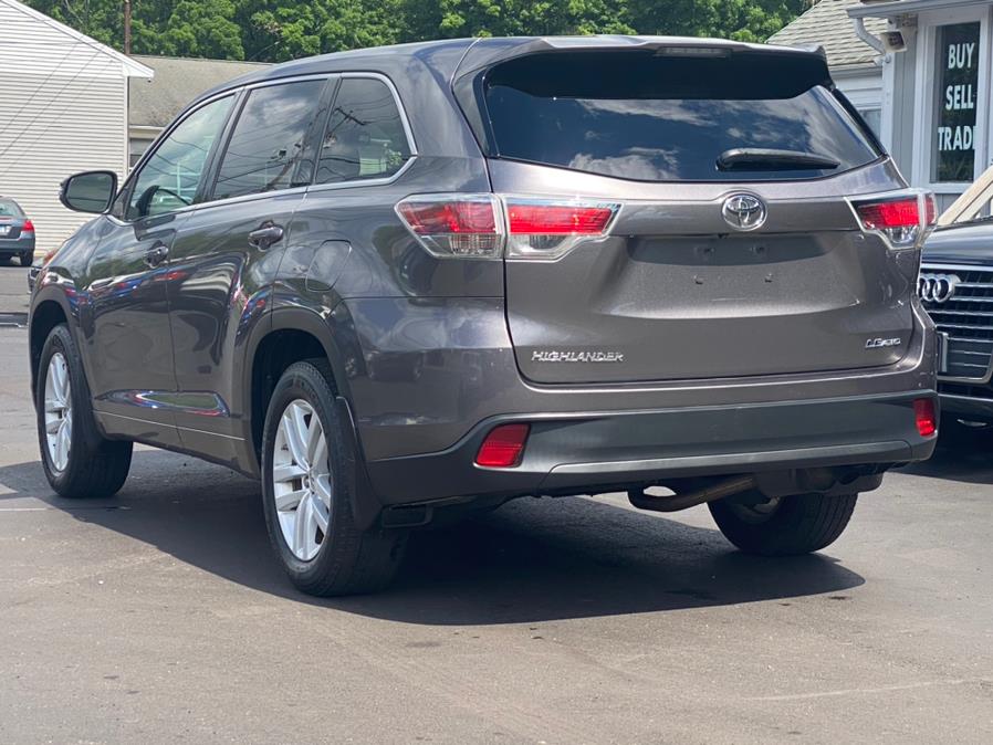 Used Toyota Highlander AWD 4dr V6 LE Plus (Natl) 2015 | Lava Motors 2 Inc. Canton, Connecticut Used Toyota Highlander AWD 4dr V6 LE Plus (Natl) 2015 | Lava Motors 2 Inc. Canton, Connecticut