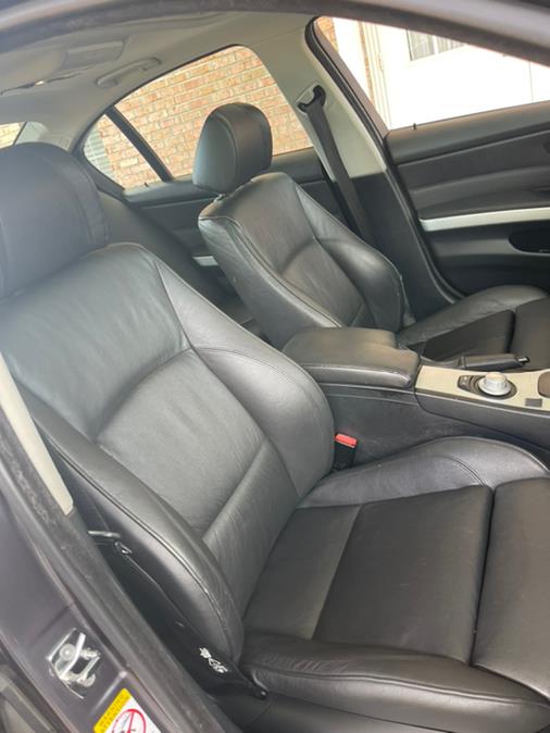2006 BMW 3 Series 325i 4dr Sdn RWD, available for sale in New Britain, Connecticut | Supreme Automotive. New Britain, Connecticut 2006 BMW 3 Series 325i 4dr Sdn RWD, available for sale in New Britain, Connecticut | Supreme Automotive. New Britain, Connecticut