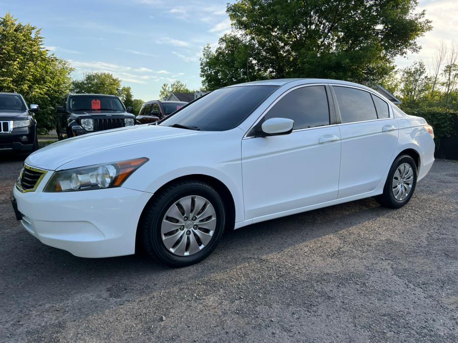 2009 Honda Accord Sdn 4dr I4 Auto LX, available for sale in Berlin, Connecticut | Main Auto of Berlin. Berlin, Connecticut