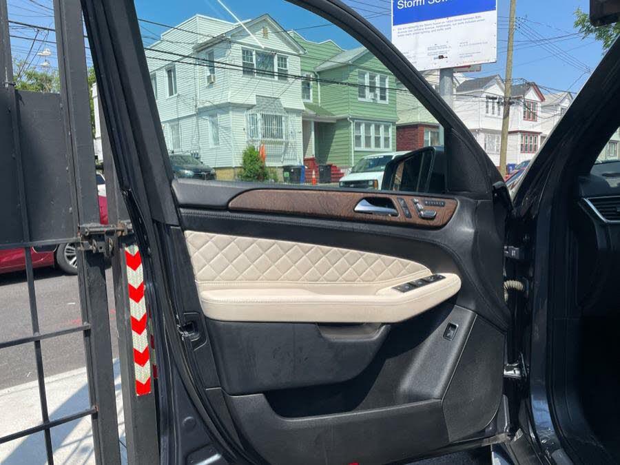 Used Mercedes-Benz GLE RWD 4dr GLE 350 2016 | First World Auto. Jamaica, New York Used Mercedes-Benz GLE RWD 4dr GLE 350 2016 | First World Auto. Jamaica, New York