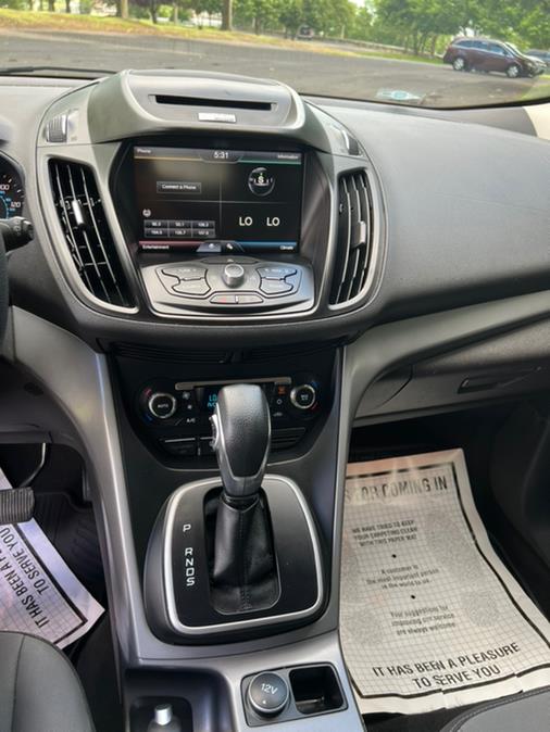 Used Ford Escape 4WD 4dr SE 2013 | Mikes Auto Sales LLC. Garfield, New Jersey Used Ford Escape 4WD 4dr SE 2013 | Mikes Auto Sales LLC. Garfield, New Jersey