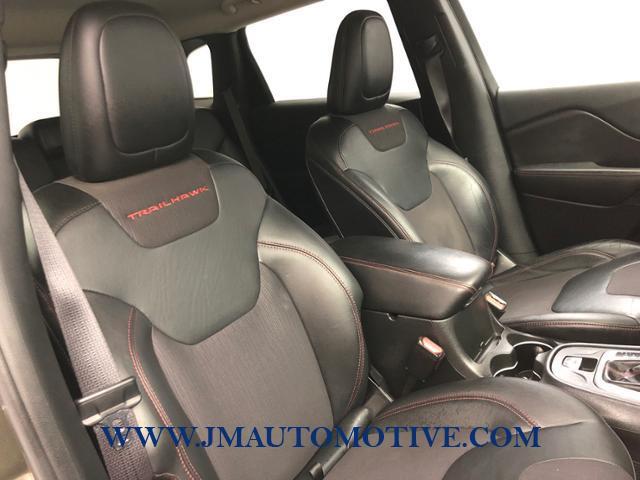 2014 Jeep Cherokee 4WD 4dr Trailhawk, available for sale in Naugatuck, Connecticut | J&M Automotive Sls&Svc LLC. Naugatuck, Connecticut 2014 Jeep Cherokee 4WD 4dr Trailhawk, available for sale in Naugatuck, Connecticut | J&M Automotive Sls&Svc LLC. Naugatuck, Connecticut