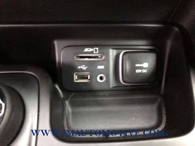 2014 Jeep Cherokee 4WD 4dr Trailhawk, available for sale in Naugatuck, Connecticut | J&M Automotive Sls&Svc LLC. Naugatuck, Connecticut 2014 Jeep Cherokee 4WD 4dr Trailhawk, available for sale in Naugatuck, Connecticut | J&M Automotive Sls&Svc LLC. Naugatuck, Connecticut