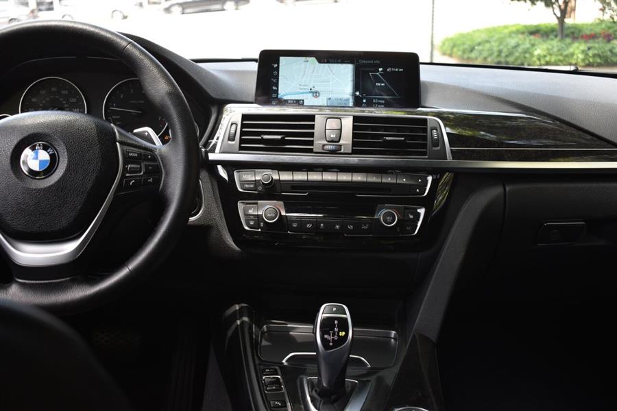 Used BMW 3 Series 330i xDrive AWD 4dr Sedan 2017 | Camy Cars. Great Neck, New York Used BMW 3 Series 330i xDrive AWD 4dr Sedan 2017 | Camy Cars. Great Neck, New York