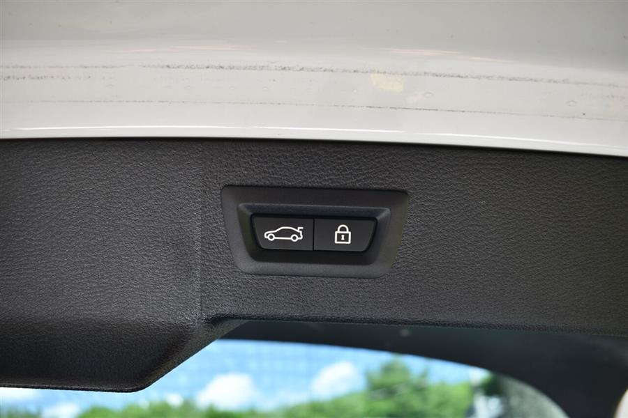 2019 BMW X6 xDrive35i AWD 4dr Sports Activity Coupe, available for sale in Great Neck, New York | Camy Cars. Great Neck, New York 2019 BMW X6 xDrive35i AWD 4dr Sports Activity Coupe, available for sale in Great Neck, New York | Camy Cars. Great Neck, New York