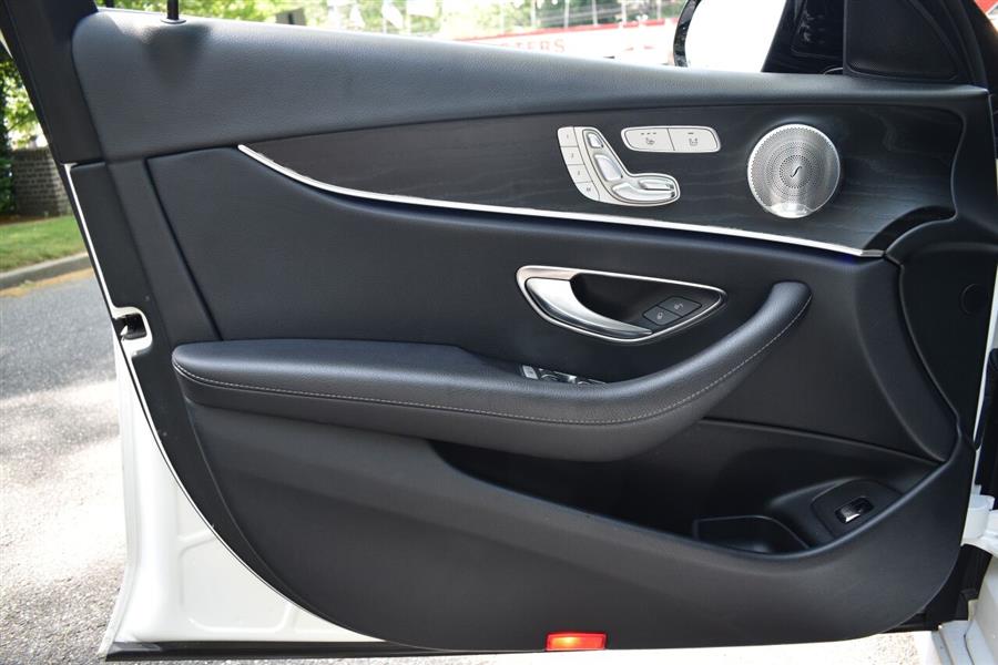 2019 Mercedes-benz E-class E 300 4MATIC AWD 4dr Sedan, available for sale in Great Neck, New York | Camy Cars. Great Neck, New York 2019 Mercedes-benz E-class E 300 4MATIC AWD 4dr Sedan, available for sale in Great Neck, New York | Camy Cars. Great Neck, New York
