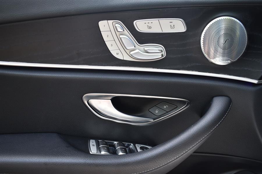 2019 Mercedes-benz E-class E 300 4MATIC AWD 4dr Sedan, available for sale in Great Neck, New York | Camy Cars. Great Neck, New York 2019 Mercedes-benz E-class E 300 4MATIC AWD 4dr Sedan, available for sale in Great Neck, New York | Camy Cars. Great Neck, New York
