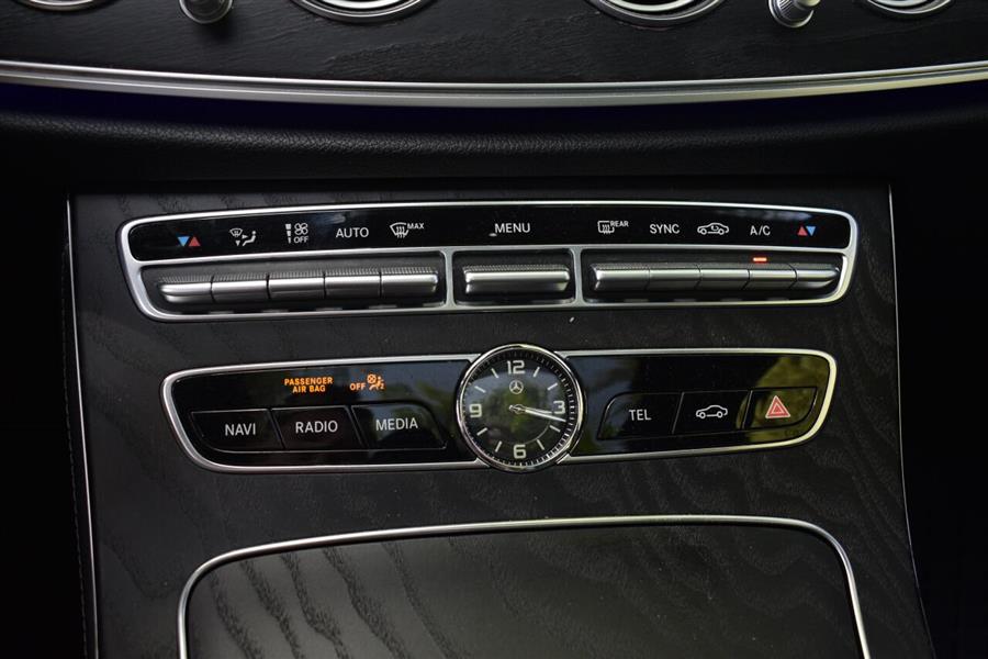2019 Mercedes-benz E-class E 300 4MATIC AWD 4dr Sedan, available for sale in Great Neck, New York | Camy Cars. Great Neck, New York 2019 Mercedes-benz E-class E 300 4MATIC AWD 4dr Sedan, available for sale in Great Neck, New York | Camy Cars. Great Neck, New York