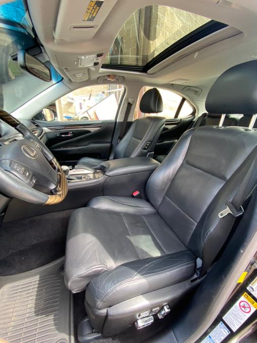 Used Lexus LS 460 4dr Sdn AWD 2016 | Vertucci Automotive Inc. Wallingford, Connecticut Used Lexus LS 460 4dr Sdn AWD 2016 | Vertucci Automotive Inc. Wallingford, Connecticut