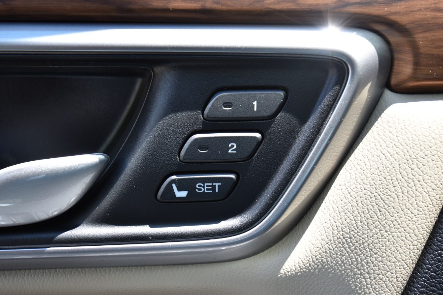 Used Honda CR-V Touring AWD 2020 | Highline Car Connection. Waterbury, Connecticut Used Honda CR-V Touring AWD 2020 | Highline Car Connection. Waterbury, Connecticut