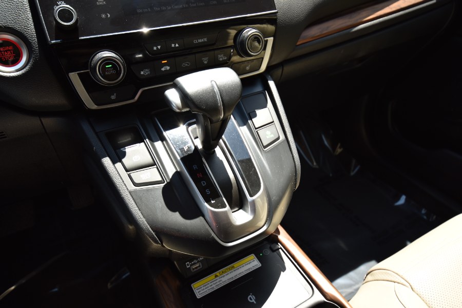 Used Honda CR-V Touring AWD 2020 | Highline Car Connection. Waterbury, Connecticut Used Honda CR-V Touring AWD 2020 | Highline Car Connection. Waterbury, Connecticut