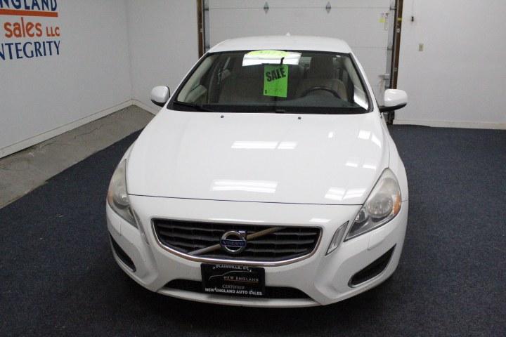 2013 Volvo S60 4dr Sdn T5 FWD, available for sale in Plainville, Connecticut | New England Auto Sales LLC. Plainville, Connecticut 2013 Volvo S60 4dr Sdn T5 FWD, available for sale in Plainville, Connecticut | New England Auto Sales LLC. Plainville, Connecticut