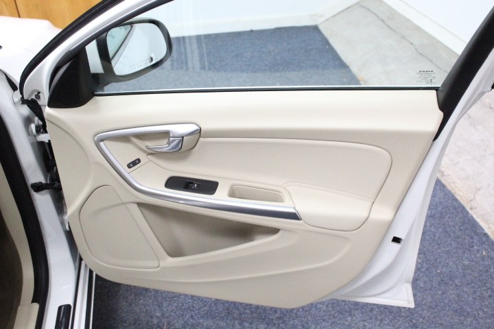 2013 Volvo S60 4dr Sdn T5 FWD, available for sale in Plainville, Connecticut | New England Auto Sales LLC. Plainville, Connecticut 2013 Volvo S60 4dr Sdn T5 FWD, available for sale in Plainville, Connecticut | New England Auto Sales LLC. Plainville, Connecticut