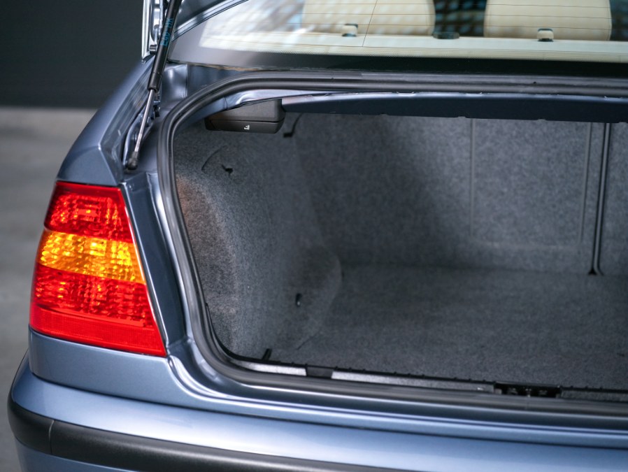 2004 BMW 3 Series 325xi 4dr Sdn AWD, available for sale in North Salem, New York | Meccanic Shop North Inc. North Salem, New York 2004 BMW 3 Series 325xi 4dr Sdn AWD, available for sale in North Salem, New York | Meccanic Shop North Inc. North Salem, New York