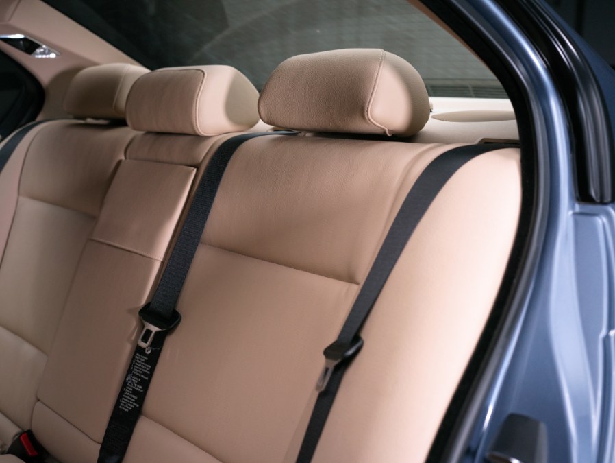 2004 BMW 3 Series 325xi 4dr Sdn AWD, available for sale in North Salem, New York | Meccanic Shop North Inc. North Salem, New York 2004 BMW 3 Series 325xi 4dr Sdn AWD, available for sale in North Salem, New York | Meccanic Shop North Inc. North Salem, New York