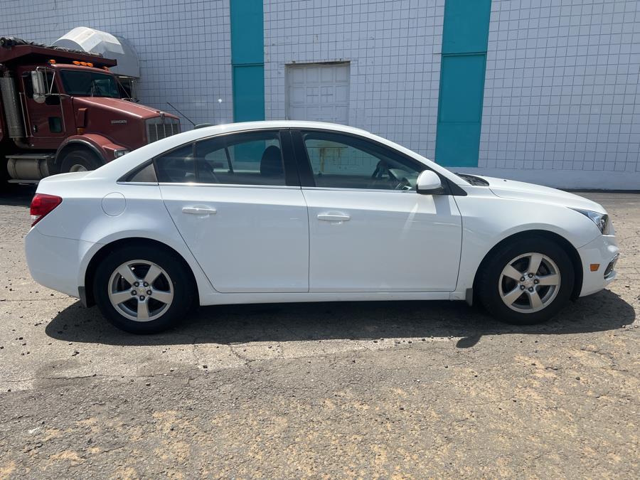 Used Chevrolet Cruze Limited 4dr Sdn Auto LT w/1LT 2016 | Dealertown Auto Wholesalers. Milford, Connecticut Used Chevrolet Cruze Limited 4dr Sdn Auto LT w/1LT 2016 | Dealertown Auto Wholesalers. Milford, Connecticut