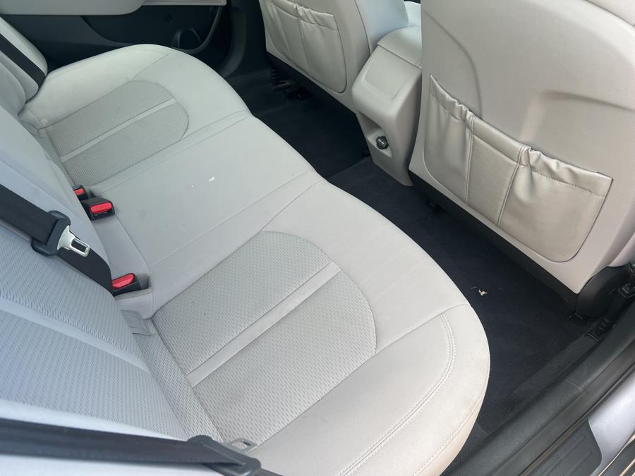 Used Hyundai Sonata 4dr Sdn 2.4L PZEV 2016 | Dealertown Auto Wholesalers. Milford, Connecticut Used Hyundai Sonata 4dr Sdn 2.4L PZEV 2016 | Dealertown Auto Wholesalers. Milford, Connecticut