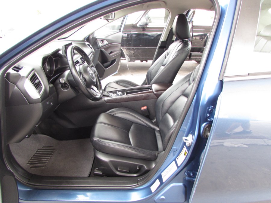 Used Mazda Mazda3 4-Door Touring Auto 2017 | VIP Auto Enterprise, Inc. Orlando, Florida Used Mazda Mazda3 4-Door Touring Auto 2017 | VIP Auto Enterprise, Inc. Orlando, Florida