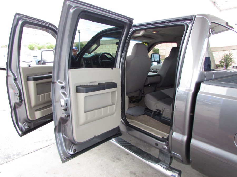 Used Ford Super Duty F-250 SRW 2WD Crew Cab 156" XLT 2010 | VIP Auto Enterprise, Inc. Orlando, Florida Used Ford Super Duty F-250 SRW 2WD Crew Cab 156" XLT 2010 | VIP Auto Enterprise, Inc. Orlando, Florida
