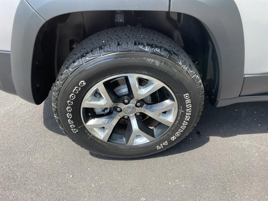 2014 Jeep Cherokee 4WD 4dr Trailhawk, available for sale in Hartford, Connecticut | Lex Autos LLC. Hartford, Connecticut 2014 Jeep Cherokee 4WD 4dr Trailhawk, available for sale in Hartford, Connecticut | Lex Autos LLC. Hartford, Connecticut