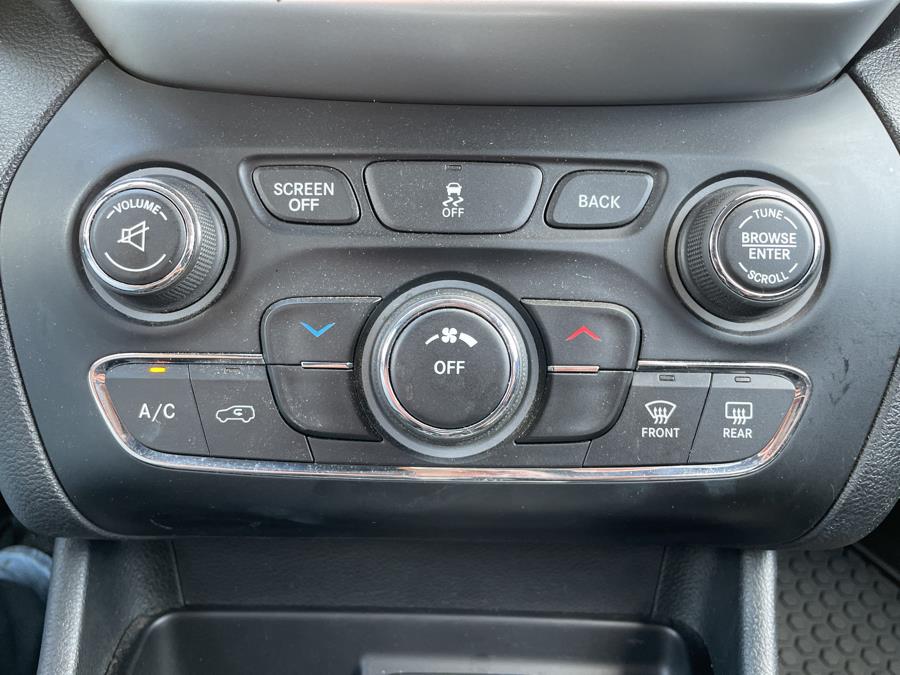2014 Jeep Cherokee 4WD 4dr Trailhawk, available for sale in Hartford, Connecticut | Lex Autos LLC. Hartford, Connecticut 2014 Jeep Cherokee 4WD 4dr Trailhawk, available for sale in Hartford, Connecticut | Lex Autos LLC. Hartford, Connecticut
