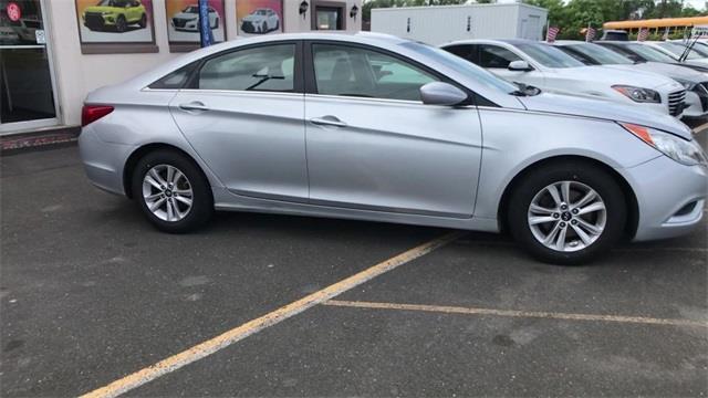 Used Hyundai Sonata GLS 2013 | Prestige Auto Cars LLC. New Britain, Connecticut Used Hyundai Sonata GLS 2013 | Prestige Auto Cars LLC. New Britain, Connecticut