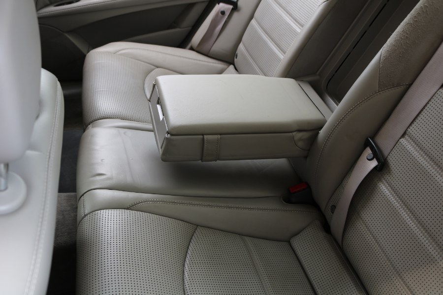 2003 Mercedes-Benz E-Class 4dr Sdn 5.0L, available for sale in Bristol, Connecticut | Dealmax Motors LLC. Bristol, Connecticut 2003 Mercedes-Benz E-Class 4dr Sdn 5.0L, available for sale in Bristol, Connecticut | Dealmax Motors LLC. Bristol, Connecticut