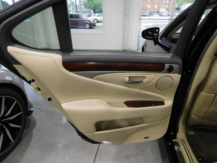Used Lexus LS 460 4dr Sdn AWD 2013 | Auto Gallery. Lodi, New Jersey Used Lexus LS 460 4dr Sdn AWD 2013 | Auto Gallery. Lodi, New Jersey