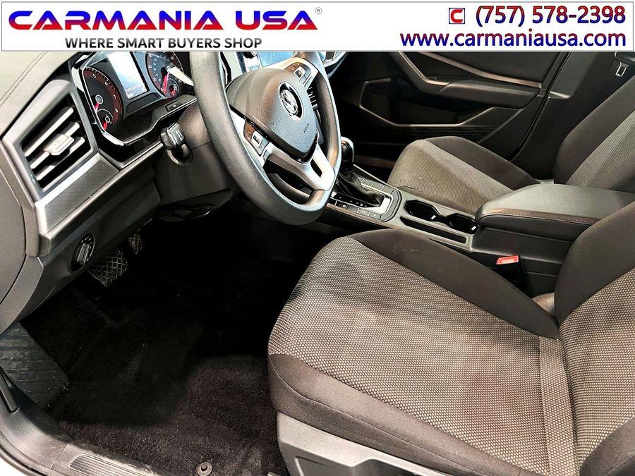 Used Volkswagen Jetta R-Line Auto w/SULEV 2019 | CARMANIA USA. Chesapeake, Virginia Used Volkswagen Jetta R-Line Auto w/SULEV 2019 | CARMANIA USA. Chesapeake, Virginia