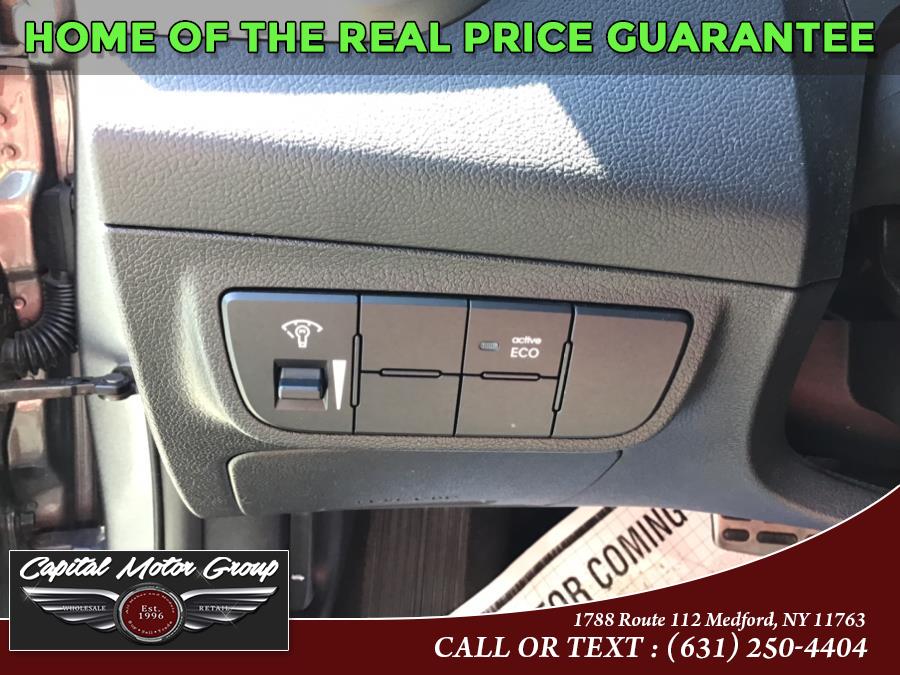 Used Hyundai Veloster 3dr Cpe Auto 2016 | Capital Motor Group Inc. Medford, New York Used Hyundai Veloster 3dr Cpe Auto 2016 | Capital Motor Group Inc. Medford, New York